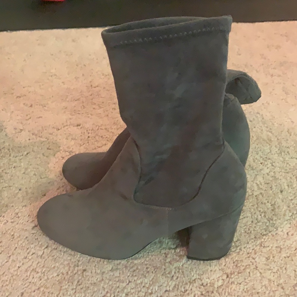 Halogen grey booties NWT, size 6.5